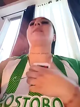 Snapshot of Juanamd1 chatting on October 3, 2025, 10:40 pm Juanamd1 online show from October 3, 2025, 10:40 pm