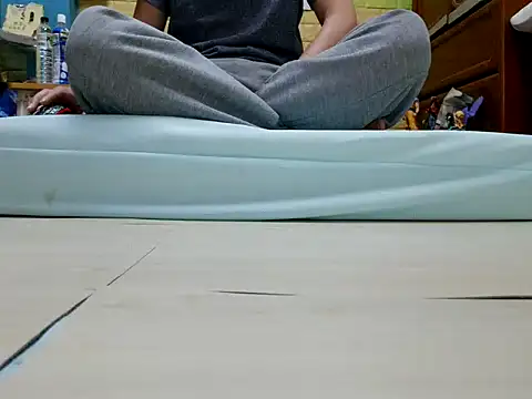 zhan7965 online show from February 17, 2026, 11:40 am