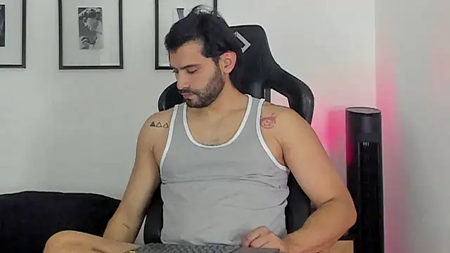 Dereck vega online show from July 4, 2026, 4:46 pm