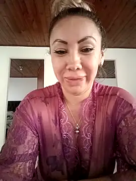 coral smitth online show from April 15, 2026, 7:58 pm