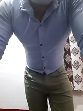 Guyinshortss online show from February 13, 2026, 8:38 pm