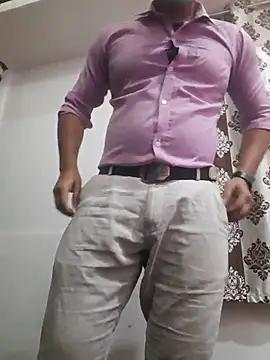 Guyinshortss online show from February 21, 2026, 8:10 pm