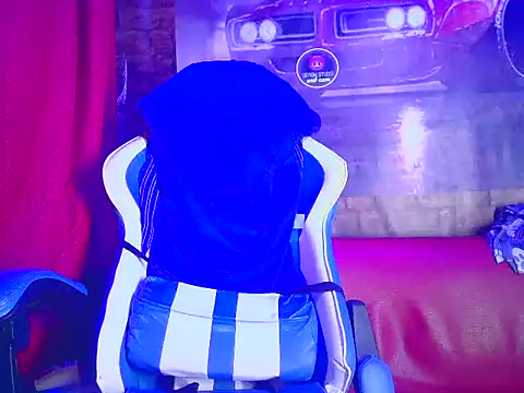 Snapshot of MasterSEX420 chatting on December 4, 2024, 1:47 am MasterSEX420 online show from December 4, 2024, 1:47 am