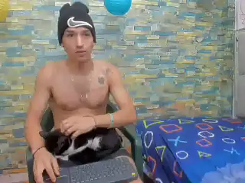 Snapshot of MasterSEX420 chatting on January 11, 2025, 1:11 pm MasterSEX420 online show from January 11, 2025, 1:11 pm