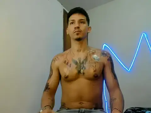 Snapshot of MasterSEX420 chatting on February 9, 2026, 9:19 pm MasterSEX420 online show from February 9, 2026, 9:19 pm