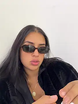 EmmaTorres  online show from February 19, 2026, 9:22 pm