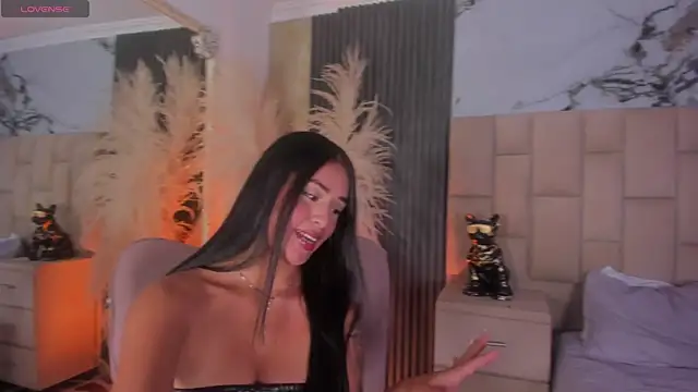 EmmaTorres  online show from February 27, 2026, 11:27 pm