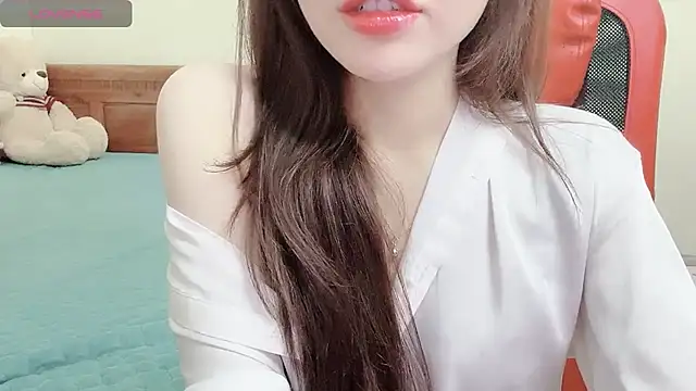 Snapshot of TrinhH_Nabbi chatting on January 10, 2025, 1:31 pm TrinhH Nabbi online show from January 10, 2025, 1:31 pm