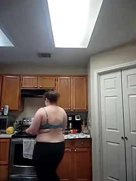 aliceluvzbill online show from March 23, 2026, 7:18 pm