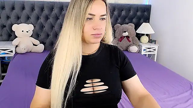 MilenaMiler X online show from September 30, 2025, 7:30 pm