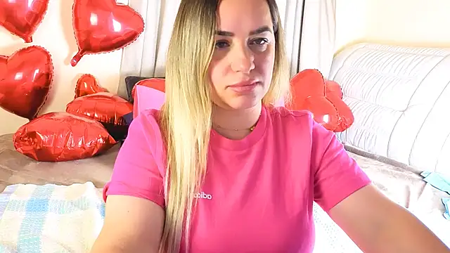 MilenaMiler X online show from February 13, 2026, 8:38 pm