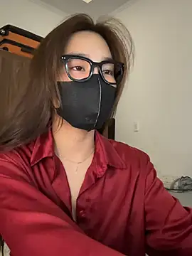 Lilisa miu online show from March 3, 2026, 4:35 pm