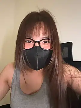 Lilisa miu online show from July 22, 2026, 4:10 pm