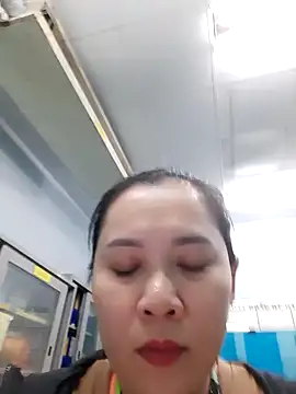 Snapshot of Benlla2802 chatting on December 10, 2024, 3:22 pm Benlla2802 online show from December 10, 2024, 3:22 pm