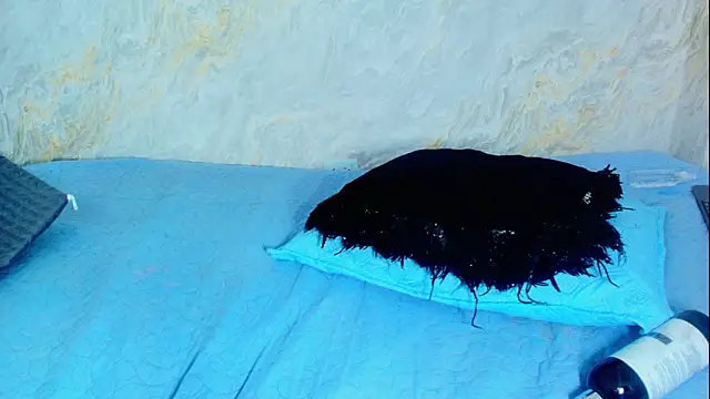 Mia candy 0 online show from February 27, 2026, 12:05 pm