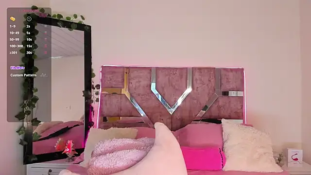 AmyWesley online show from February 16, 2025, 11:37 pm