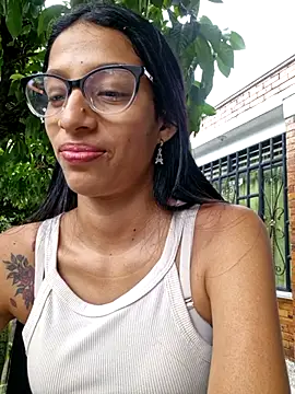 lily sk online show from December 22, 2024, 9:42 pm