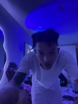 Snapshot of TommyGun_22 chatting on February 18, 2025, 5:53 am TommyGun 22 online show from February 18, 2025, 5:53 am