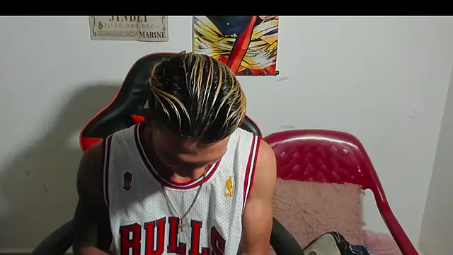 Snapshot of TommyGun_22 chatting on October 19, 2025, 12:11 am TommyGun 22 online show from October 19, 2025, 12:11 am