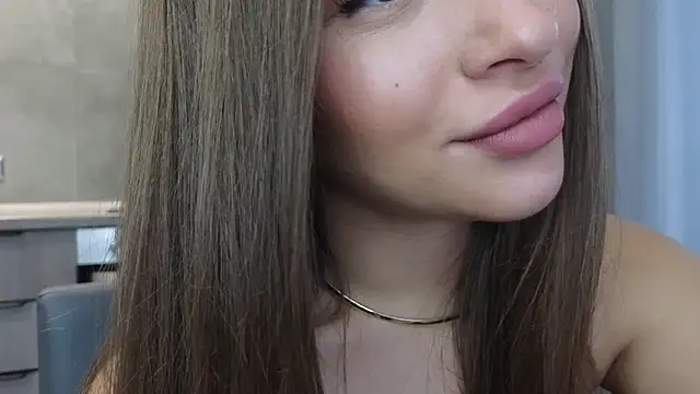 Snapshot of Cinderella____ chatting on December 14, 2024, 3:18 am Cinderella     online show from December 14, 2024, 3:18 am