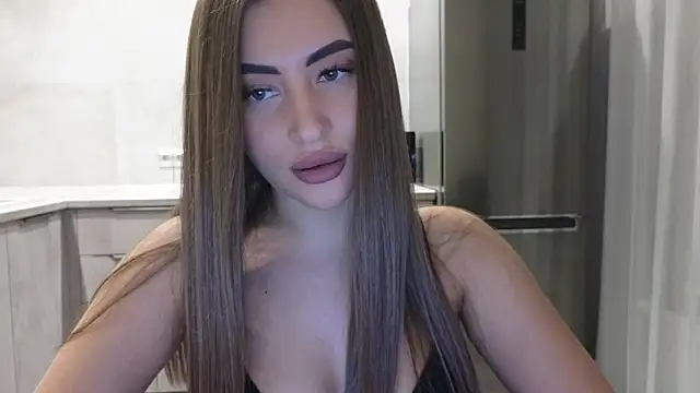 Snapshot of Cinderella____ chatting on January 11, 2025, 8:21 pm Cinderella     online show from January 11, 2025, 8:21 pm