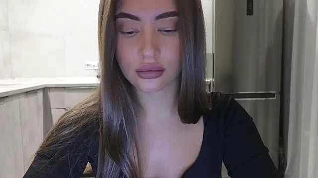 Snapshot of Cinderella____ chatting on February 14, 2025, 3:47 pm Cinderella     online show from February 14, 2025, 3:47 pm