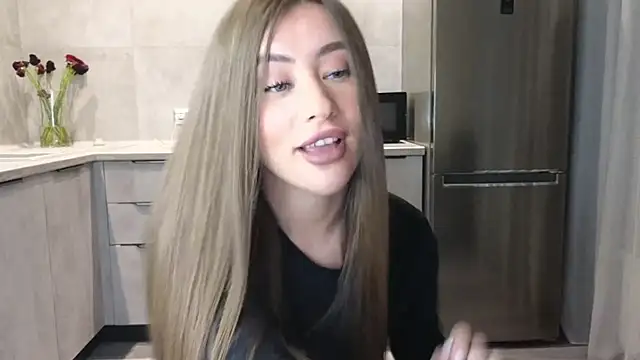 Snapshot of Cinderella____ chatting on February 20, 2025, 2:57 pm Cinderella     online show from February 20, 2025, 2:57 pm