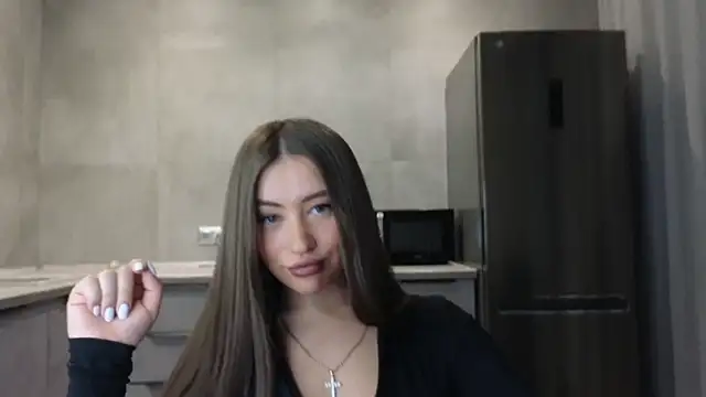 Snapshot of Cinderella____ chatting on February 21, 2025, 7:32 pm Cinderella     online show from February 21, 2025, 7:32 pm