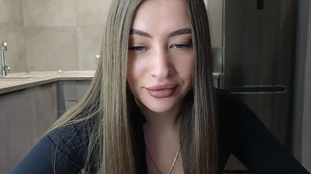 Snapshot of Cinderella____ chatting on February 21, 2025, 10:37 pm Cinderella     online show from February 21, 2025, 10:37 pm