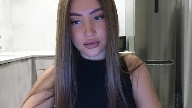 Snapshot of Cinderella____ chatting on February 25, 2025, 5:47 pm Cinderella     online show from February 25, 2025, 5:47 pm