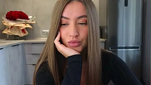 Snapshot of Cinderella____ chatting on March 23, 2025, 2:37 am Cinderella     online show from March 23, 2025, 2:37 am