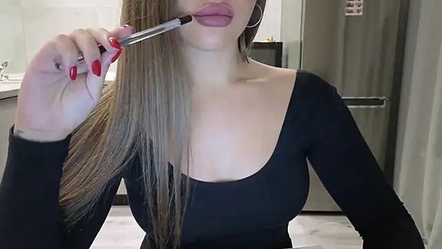 Snapshot of Cinderella____ chatting on September 27, 2025, 1:38 pm Cinderella     online show from September 27, 2025, 1:38 pm