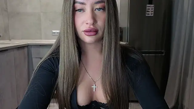 Snapshot of Cinderella____ chatting on October 22, 2025, 6:51 pm Cinderella     online show from October 22, 2025, 6:51 pm