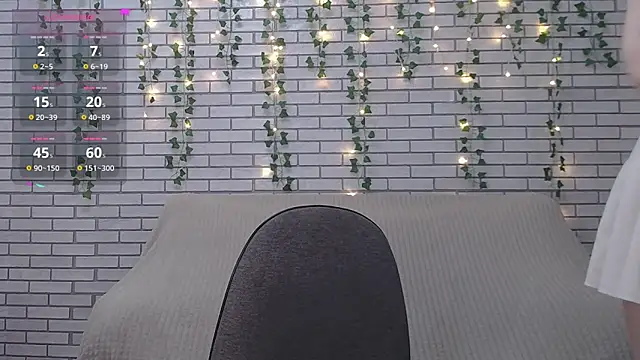 EmiliaDuchess online show from February 27, 2025, 6:18 am