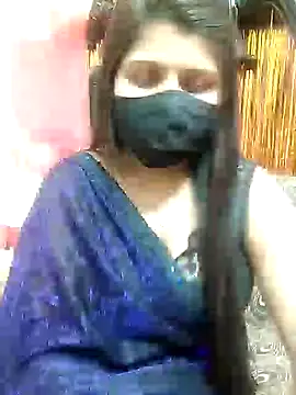 Snapshot of Hotty-simran chatting on February 12, 2025, 8:38 am Hotty-simran online show from February 12, 2025, 8:38 am