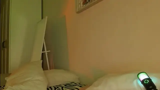 agelandreww online show from December 21, 2025, 5:09 pm