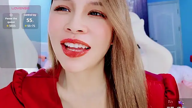 HU131452 online show from December 5, 2024, 11:40 pm