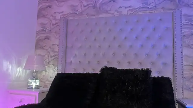 Snapshot of Kev_jenner chatting on February 9, 2025, 1:33 am Kev jenner online show from February 9, 2025, 1:33 am