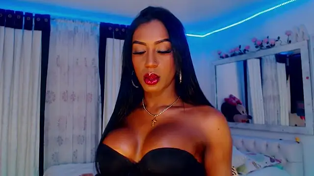 Snapshot of touchm_cockhard chatting on January 15, 2025, 3:33 am touchm cockhard online show from January 15, 2025, 3:33 am