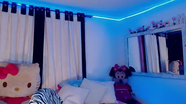 Snapshot of touchm_cockhard chatting on March 13, 2025, 5:11 am touchm cockhard online show from March 13, 2025, 5:11 am