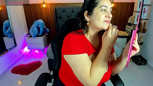 Snapshot of MEYLAGIA chatting on July 3, 2026, 3:13 am MEYLAGIA online show from July 3, 2026, 3:13 am