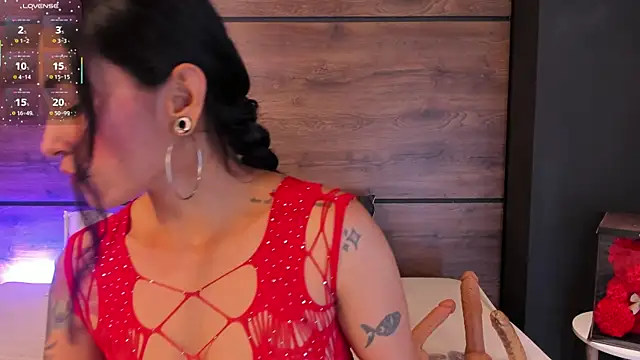 Snapshot of Leamonroe__ chatting on June 24, 2026, 4:28 pm Leamonroe online show from June 24, 2026, 4:28 pm