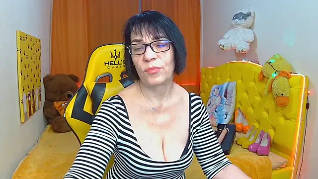 Snapshot of SandraHormas chatting on February 6, 2025, 7:56 am SandraHormas online show from February 6, 2025, 7:56 am