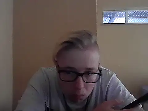 Snapshot of bisexualboy05 chatting on January 14, 2025, 7:59 am bisexualboy05 online show from January 14, 2025, 7:59 am