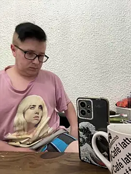 Snapshot of bisexualboy05 chatting on September 25, 2025, 8:23 pm bisexualboy05 online show from September 25, 2025, 8:23 pm