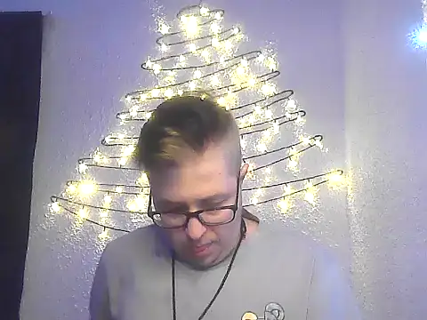 Snapshot of bisexualboy05 chatting on November 20, 2025, 5:01 pm bisexualboy05 online show from November 20, 2025, 5:01 pm