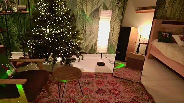 Snapshot of Elsie_Ginger chatting on December 26, 2024, 2:12 am Elsie Ginger online show from December 26, 2024, 2:12 am