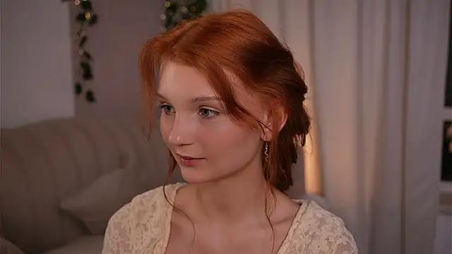 Snapshot of CindyGarrison chatting on July 17, 2026, 11:20 pm CindyGarrison online show from July 17, 2026, 11:20 pm