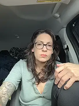 Snapshot of BeautifulMesss chatting on February 24, 2026, 5:44 pm BeautifulMesss online show from February 24, 2026, 5:44 pm