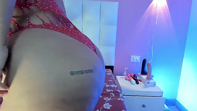 Alanna hot3 online show from October 3, 2025, 7:55 pm